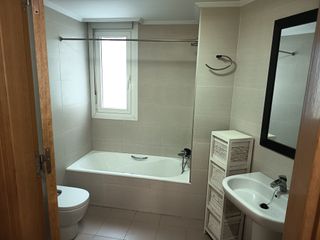 PISO CON TRASTERO EN EL CENTRO DE MUNGIA