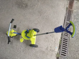 Triciclo Juguettos Casi Nuevo