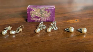 Pendientes antiguos chapados en oro