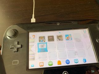 Nintendo Wii U Negra + Accesorios