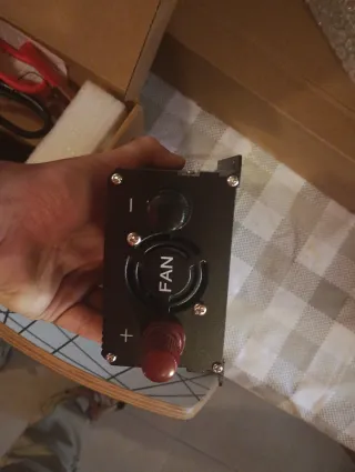 Inversor de Corriente LVYUAN 1500W 12V