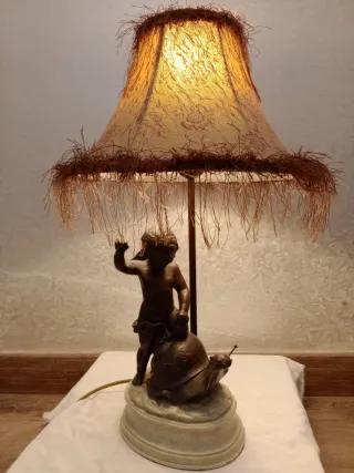Lámpara Escultura Ángel y Caracol