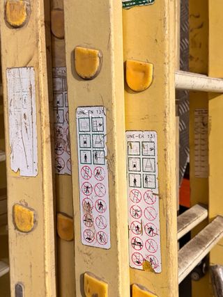 Escalera de Fibra Profesional de todos losnpeldaño
