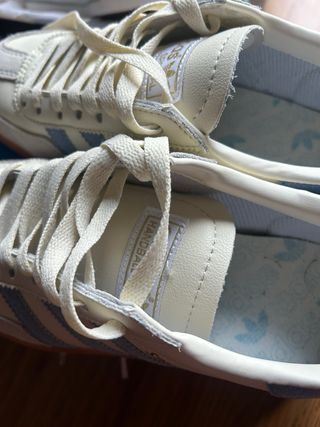 Adidas Spezial Beige y Azul