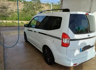 Ford Tourneo Courier Sport Diesel 1.5 100cv
