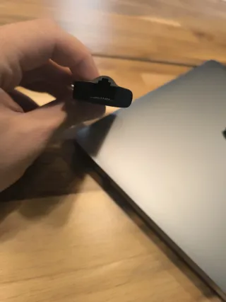 MacBook Pro M2 8GB RAM y 512gb disco duro Plata