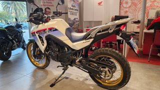 Honda Transalp 750 2025 - 4.000km Transferida