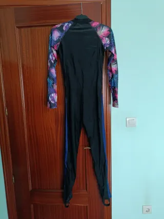 Traje neopreno S manga larga estampado
