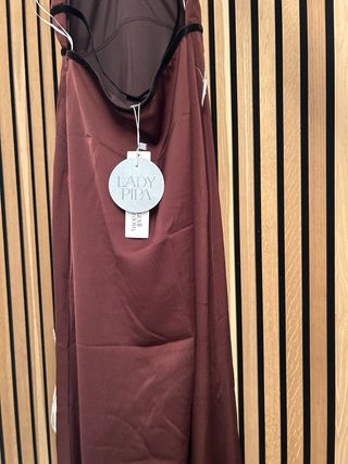 Vestido largo marrón de fiesta