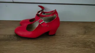 Vestido Flamenca Blanco con Lunares Celestes