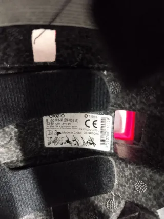 Casco rosa para niña