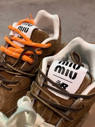 Sapatilhas New Balance MiuMiu Castanhas T.36.5