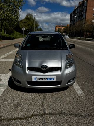 Toyota Yaris 2010