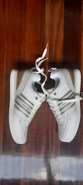 Deportivas Pepe Jeans Blancas y Doradas