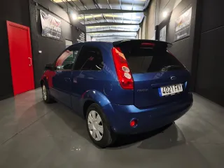 Ford Fiesta 1.4 TDCi.. Economico!!