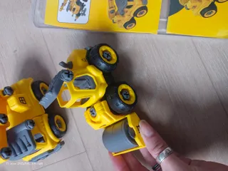 Camiones de juguete desmontables
