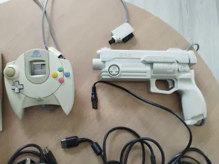 Sega Dreamcast PAL Blanca + Accesorios
