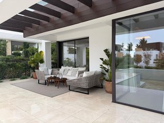 Chalet en alquiler en El Higueral - La Merced en Marbella