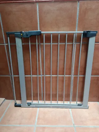 Puerta de seguridad para bebés