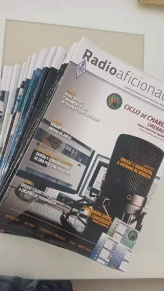 Revistas Radioaficionados. URE