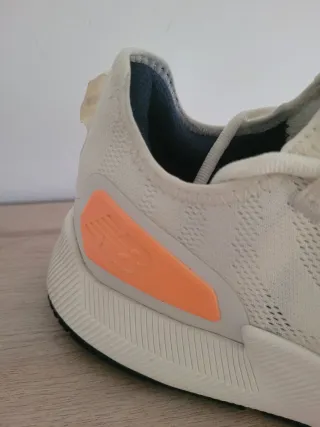 Zapatillas New Balance Blancas y Naranja
