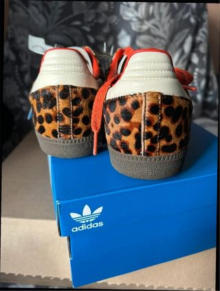 Adidas Samba OG Leopardo Rojo Talla 38