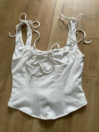 Top blanco tiras lazo desmontables Coquette
