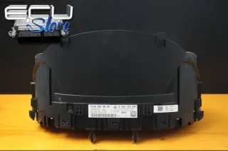 VELOCIMETRO / CUADRO INSTRUMENTOS MERCEDES A45 AMG