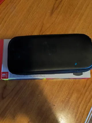 Nintendo Switch + Mario Kart 8 Deluxe + Accesorios