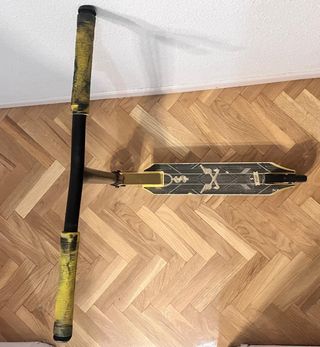 Patinete High Roller dorado