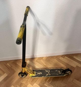 Patinete High Roller dorado