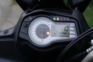 Suzuki V-Strom 650 A2 2016 Roja