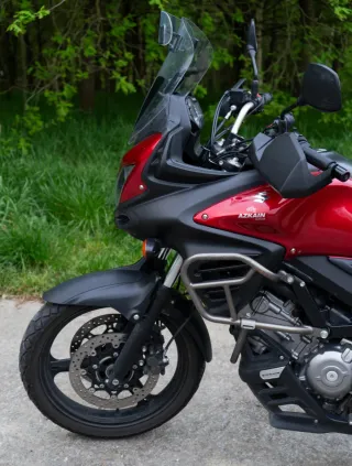 Suzuki V-Strom 650 A2 2016 Roja