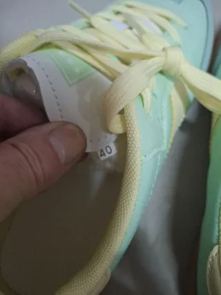 Zapatillas unisex verde y amarillo