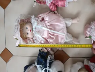Lote de 8 muñecas de porcelana
