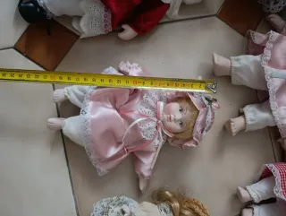 Lote de 8 muñecas de porcelana