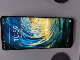 Huawei P30 Pro con funda