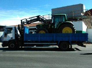 Iveco Eurocargo 180E28 Camión Grúa