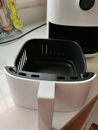 Freidora de aire blanca