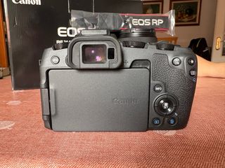 Canon EOS RP Kit RF 24-105mm F4-7.1 IS STM