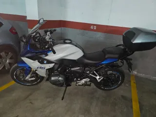 BMW R 1200 RS Azul y Blanca