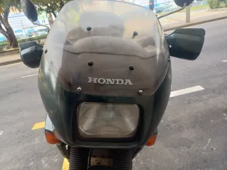 Honda Transalp 600V Verde ITV Nov27