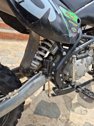 Moto Malcor 160cc Cross Negra y Verde