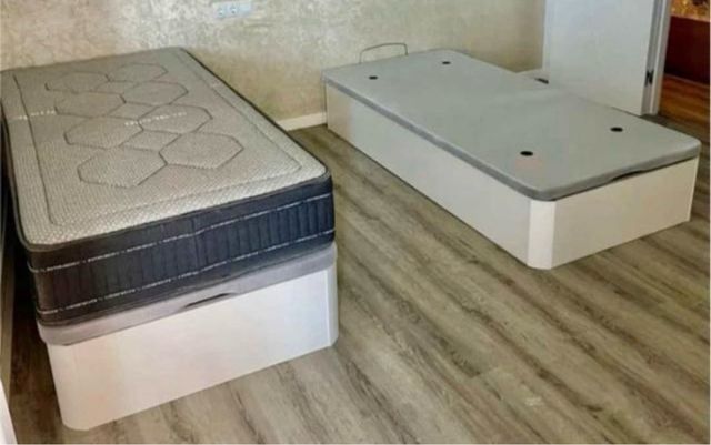 Letto canapé con testiera