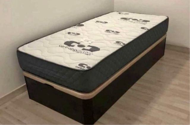 Letto canapé con testiera