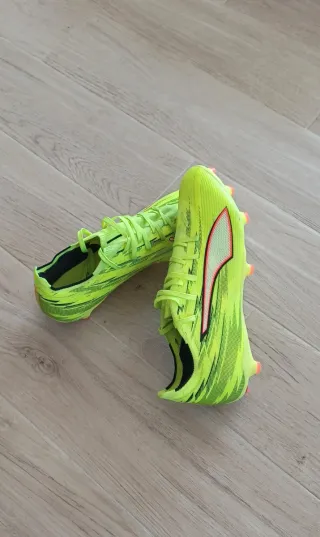 Chuteiras Puma Ultra 6 MxSG Academy