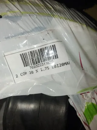 2 Neumáticos y 4 Cámaras 20 Pulgadas