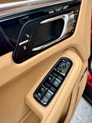 Porsche Macan 2015