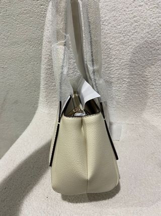 Bolso Guess Beige y Dorado Original