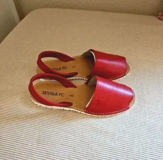 Menorquinas Sevilla FC Talla 40 Rojas